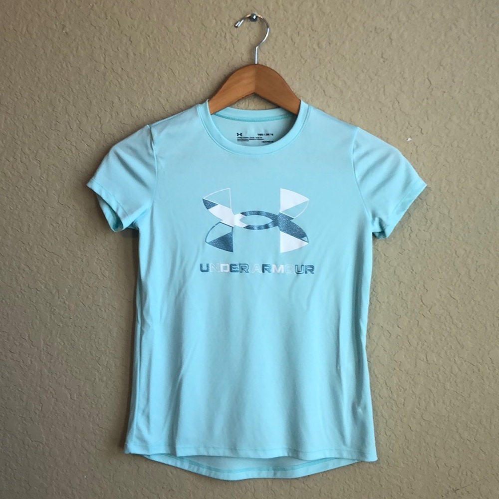 Girls Under Armoir performance top
